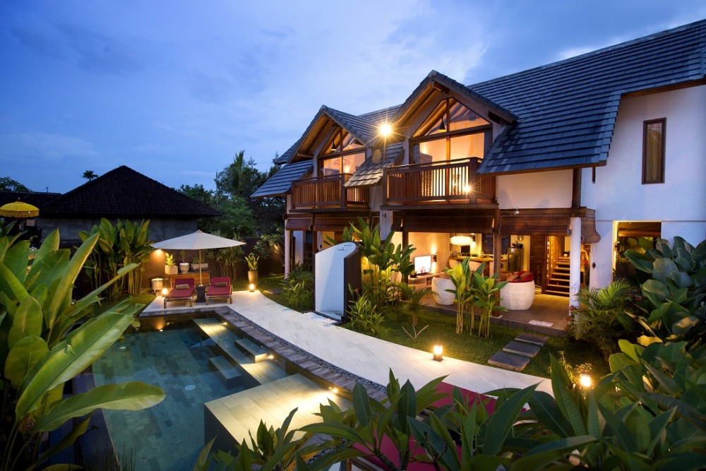Ubud villas surrounding with cozy atmosphere