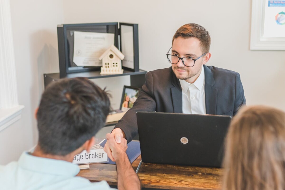 Mortgage Broker vs Bank in Sydney: Which Is Better?